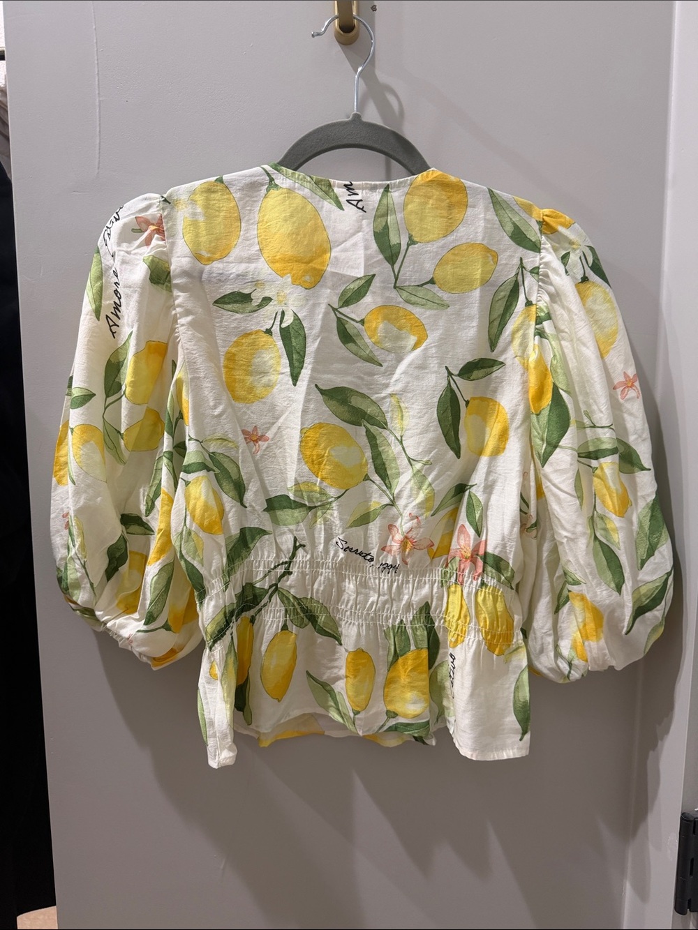 H&M White Lemon-Print V-Neck Blouse with Puff Sleeves - Picture 3 of 3